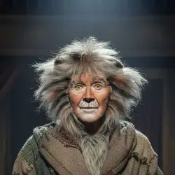 Gus the Theatre Cat