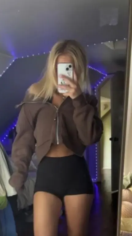 Livvy dunne