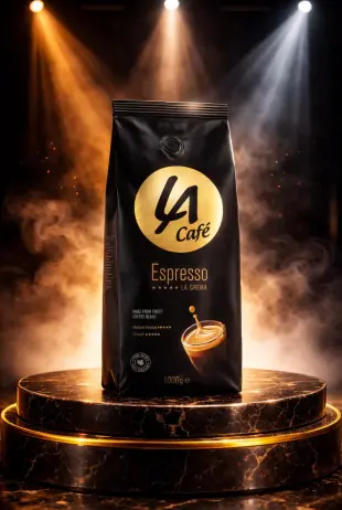 AI Video: reflektorska svjetla kruže  oko proizvoda