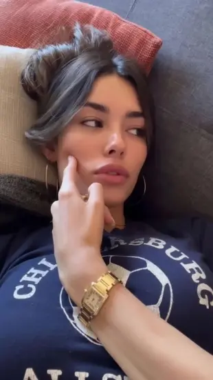 AI Video: Move your hair and turn your neck towards me., cute blinking, puppy eyes,...