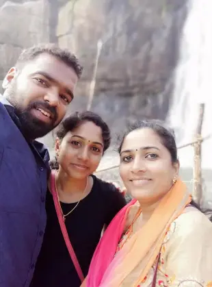 AI Video: Kiss lips of right girl by left boy and hug