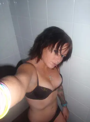 AI Video: enhance breasts, make breasts bigger