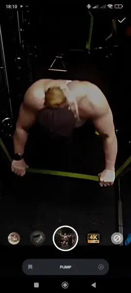 AI Video: Muscular girl doing push ups