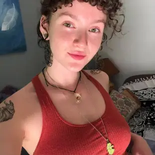 AI Video: exopse tits and squeez own nipples hard