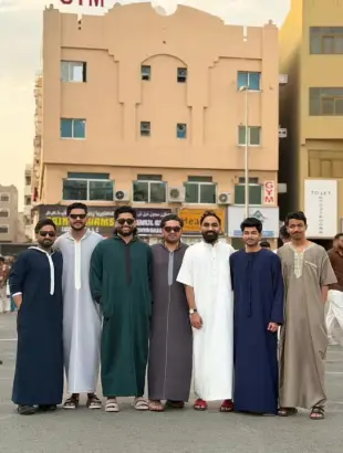 AI Video: All are fighting together very hardly and very realistic