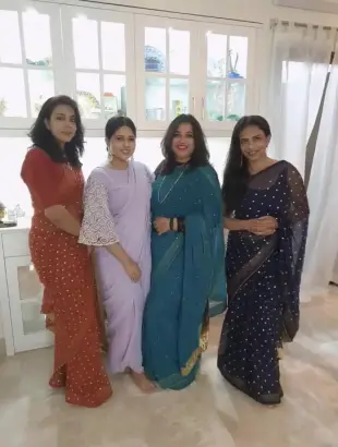 AI Video: They all are dancing and the audiences are dogs. All dogs are sitting around...