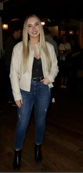 AI Video: Take off her jacket and blow a kiss