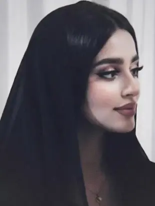 AI Video: Giving a cute baby a kiss