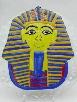 AI Video: Let Tut Ankh Amon talk and smile