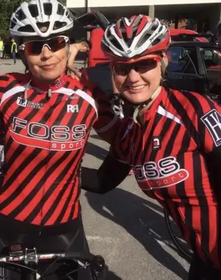 AI Video: french kissing