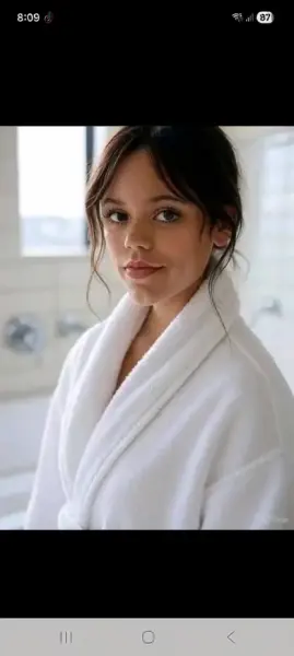AI Video: Jenna Ortega smile and  wash