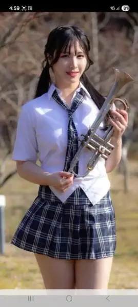 AI Video: Beautiful Japanese Schoolgirl plays the trumpet for you