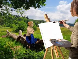 AI Video: Let the woman on the fallen tree look at the painter and smile