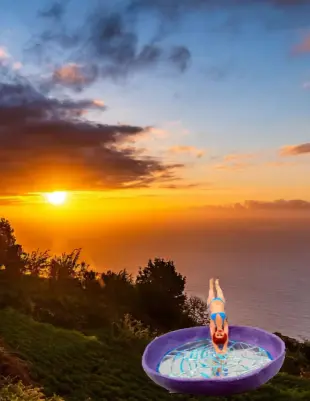 AI Video: Let this girl dive in the glittering pool while the water splashes up.