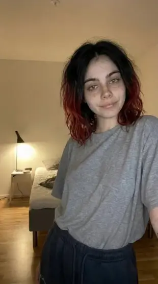 AI Video: She says I love you